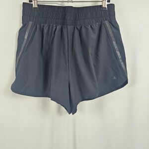 NWOT Vitality Breeze Run Short V1 Fit in Midnight - Size M